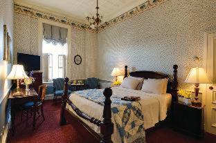 Red Wing Hotel | St James Hotel