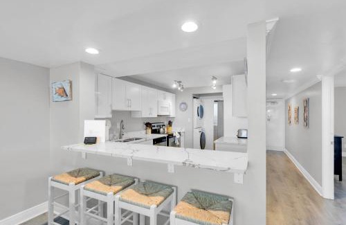 Meadows House | St John - Downtown Waterfront Penthouse Pool Parking Dock