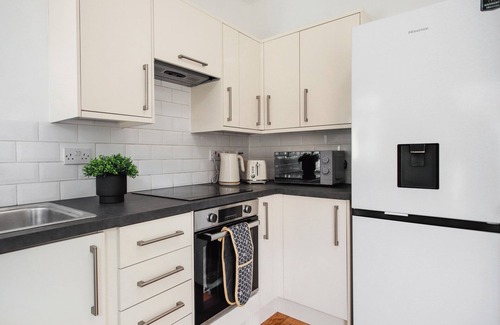Easton House | St Marks House, Easton, Great Location, Free Pkng