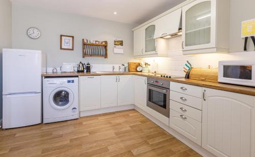 Pewsey House | Stable Cottage - Milton Lilbourne