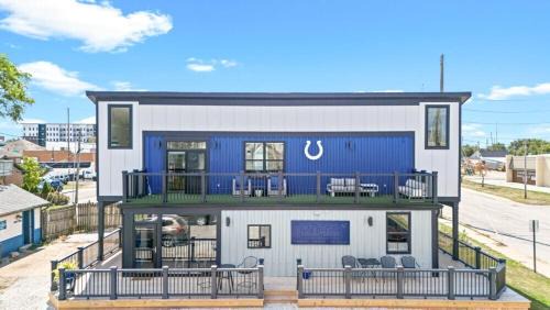Babe Denny House | Stadium Container Club House