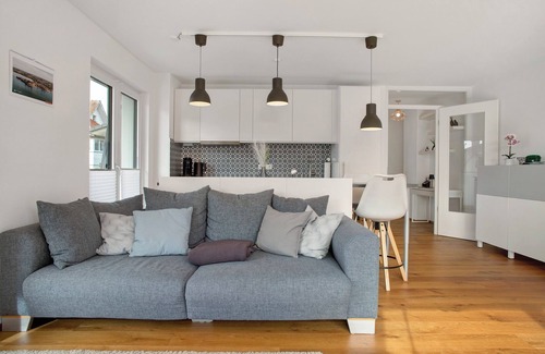 Aschach Apartment | 'Stadt & See’ holiday flat - arrive, feel good and enjoy
