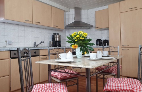 Krofdorf-Gleiberg House | Stadtb,BurgGleiberg,Whirlpool,2xBad,3ZimmerNetflix