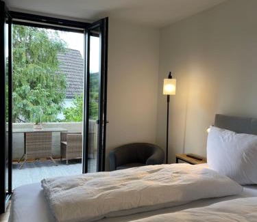 Jestetten Apartment | Stadtvilla mit Pool