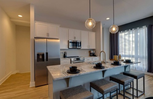 Inglewood House | Stage-Side Stay Near Opry Rooftop 8 Guests!