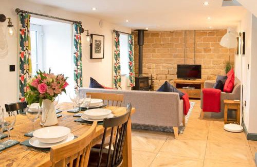 Hopton House | Stainsborough Hall Holiday Cottages