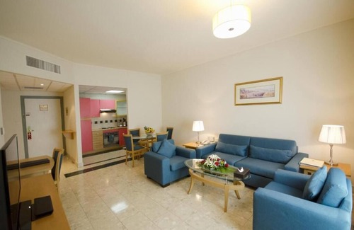 Al Qusais House | Standard 1 Bedroom Apartment Near Shaklan Market
