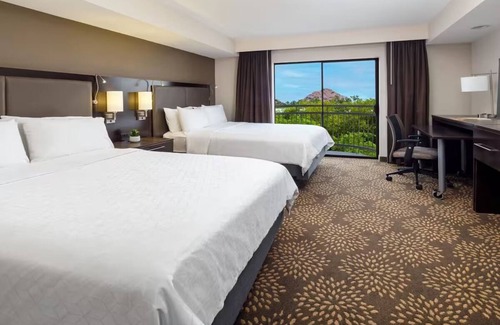Camelback East House | Standard 2 Queens at Holiday Inn & Suites Phoenix Airport North - Outdoor Pool