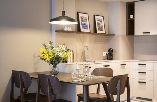 Banyoles Apartment | STANDARD DOUBLE BED APARTMENT