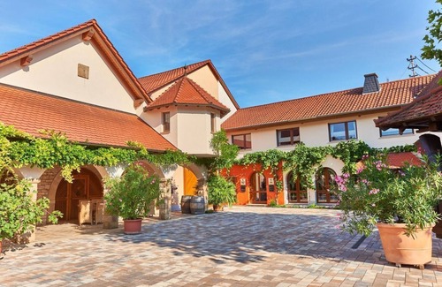 Flonheim House | Standard double room - Landhotel im Klostereck