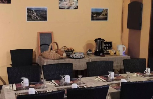 Pays-de-Belves House | Standard Lodge ohne sanitäre 20m2 2 Schlafzimmer + halb überdachte Terrasse 5 Personen