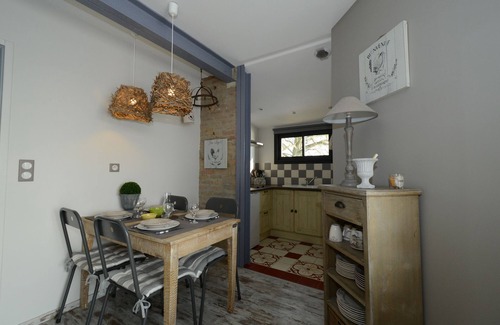 Banogne-Recouvrance Apartment | Standing In Bed 4 People, Pool, Jacuzzi tub, quiet, greenery