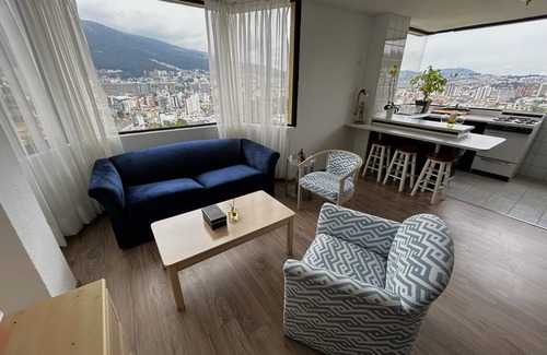 Financial District Cabin | Stanford Suites Hotel