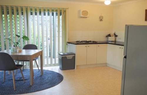 Stanley Cottage | Stanley Hideaway - peaceful and pet friendly
