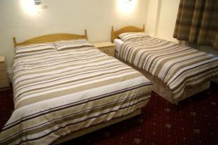 Warwick Hotel | Stanley House Hotel