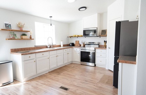 Panorama Heights House | Star Gazing Deck + Jacuzzi + 15 Min From JT Park