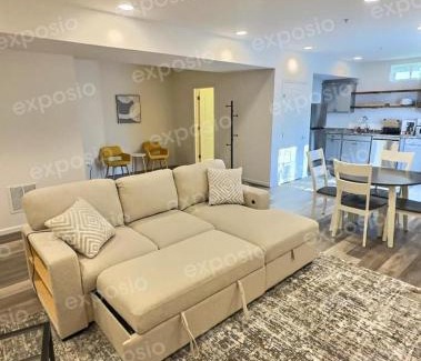 Wheaton-Glenmont Apartment | Star Light Retreat