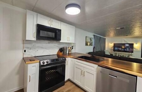 Meadview House | Stargaze Spectacular Views Grand Canyon