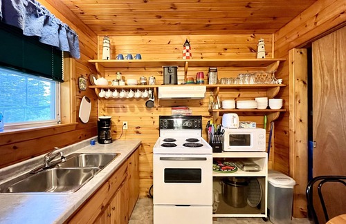 Port George Cottage | Stargazers Cove Cottages: OTTER COTTAGE