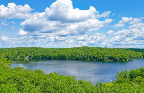 Otis Ski Chalet | Starry Skies, Sauna & Smores Your Fall Getaway