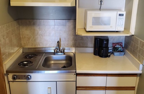 Fort Saskatchewan Hotel | Stars Inn - Motel
