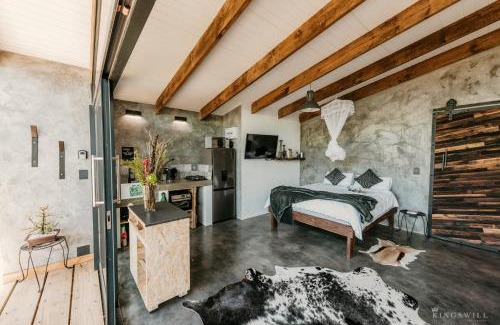 Riebeeck West Apartment | StarsHollow Cottage
