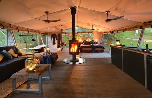West Woombye Cabin | Stary Nights Luxury Camping
