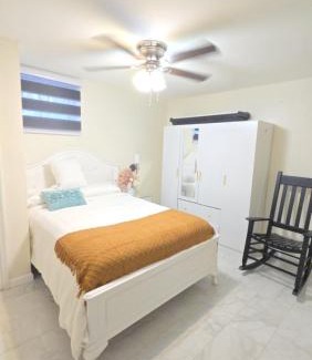 Emerson Hill Apartment | Staten Island Cozy Private 1-br Basement Apt close to NYC Family & Pet Friendly