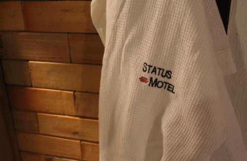 Candelaria Hotel | Status Motel