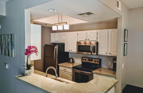 Central Scottsdale Condo | Stay and play in this beautiful centrally located condo in Scottsdale!