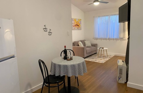 Colo Vale Cottage | Stay and Relax 1 - Promotion wine and snacks for May.