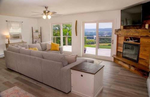 Bradford House | Stay Awhile