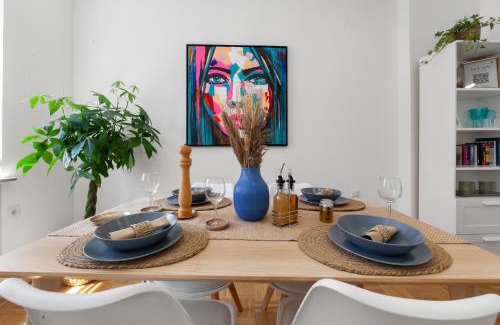 Aschaffenburg Apartment | Stay COZY - TOP LAGE - Kingsize Betten - Parkplatz - Balkon - Netflix