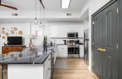 Johnson City Condo | Stay in heart of Johnson City - Urban Loft