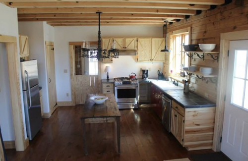 Ridge House | Stay on Working Farm in Central VA Wine Region, 35 Minutes from UVA.