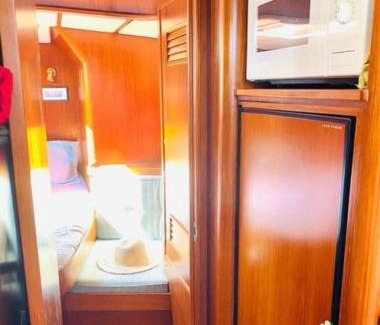 Municipality of Hoorn Boat Rental | Stay only or set sail - have more fun with friends and family - Wintersailing to the Dutch islands