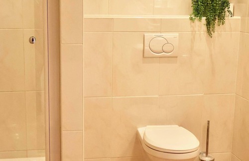 Municipality of West Maas en Waal Hotel | Stay overnight in an atmospheric room with beautiful views.