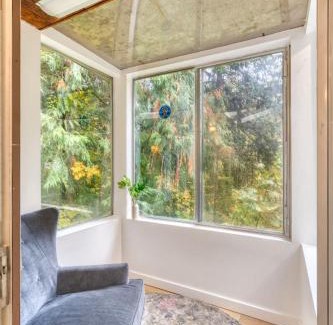 Zigzag Ski Chalet | Stay Portland - Sandy Riverfront Mt Hood Cabin! 9 Queen Beds!