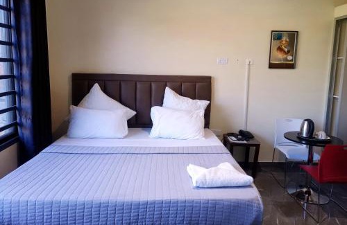 Lusaka Cabin | Stay Simple Lodge