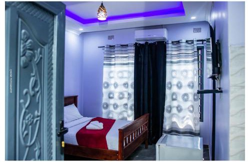 Lusaka Cabin | Stay Simple Lodge