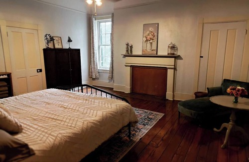 Franklin Bed & Breakfast | Stay Where History Meets Hospitality
