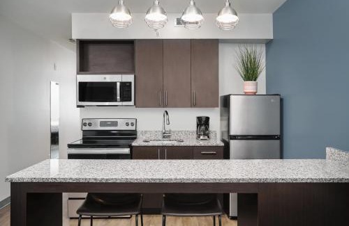Belle Mina Hotel | stayAPT Suites Madison-Greenbrier