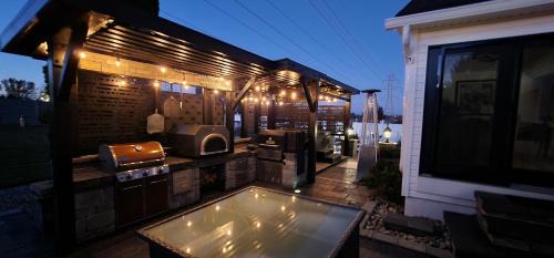 Palmer House | Staycation Oasis! a unique Experience! Heated pool opens April 2nd!