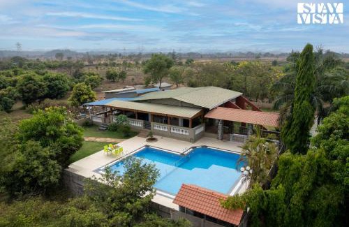 Murbad Villa | StayVista at The Blue Roof with Lawn & BBQ