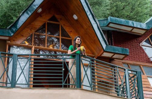 Shimla Villa | StayVista at Wood House Retreat