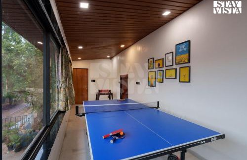 Bhilar Villa | StayVista's Sunflower Villa - Mountain-View Retreat with Pool & Games Room