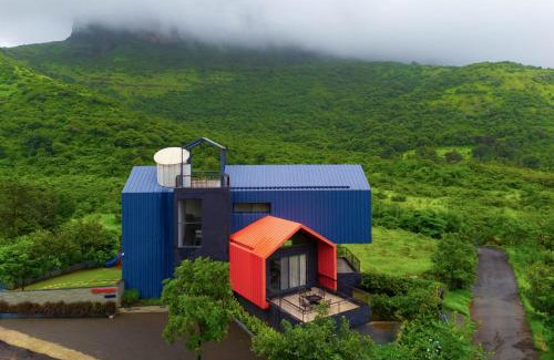 Nashik Villa | StayVista's Terra Tints - Mountainside Cabin with Private Pool, Deck & Games Room