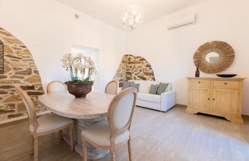 Buddittogliu Straulas Apartment | Stazzo San Teodoro Piscina Condivisa