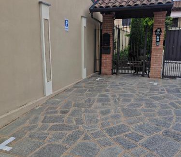 Sommariva del Bosco Apartment | Stea monolocale loft in villa