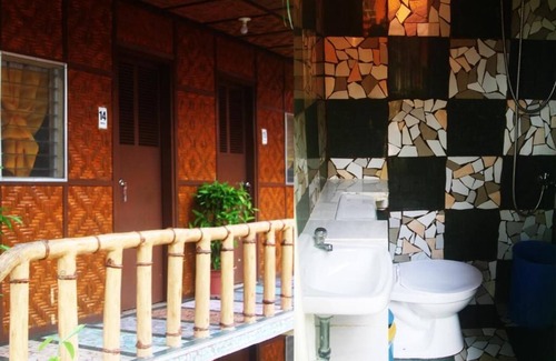 Loboc Bed & Breakfast | Stefanie Grace Paradise Inn & Restobar